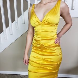 gorgeous yellow Cache cocktail dress